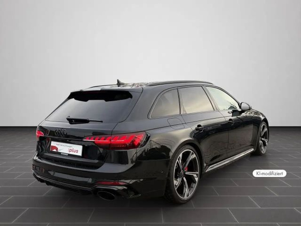 Audi RS4