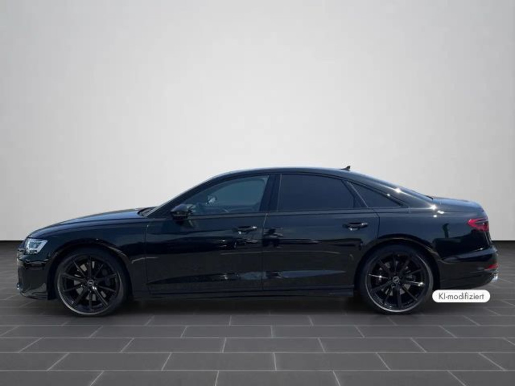 Audi S8