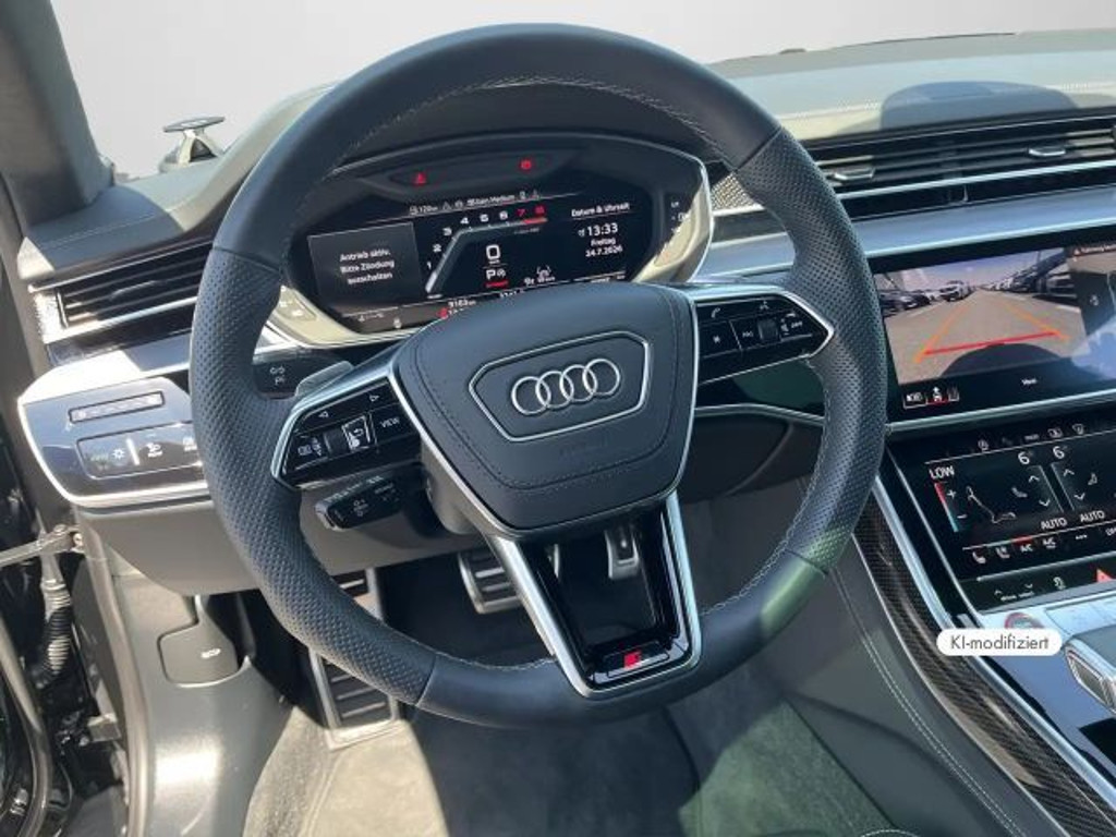 Audi S8