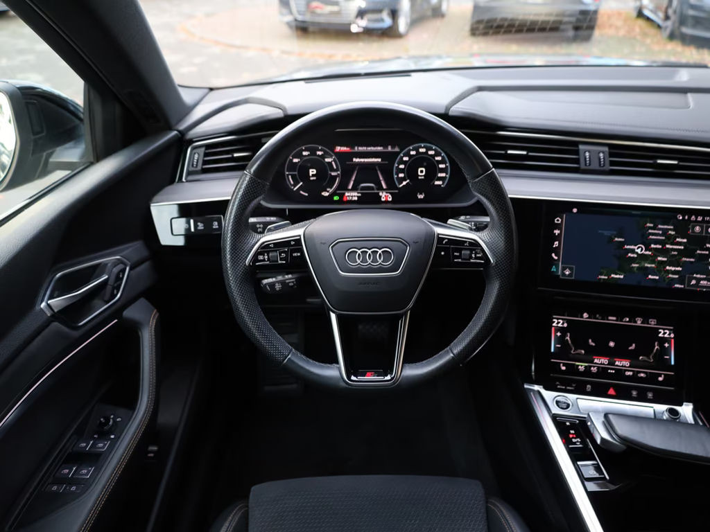 Audi e-tron