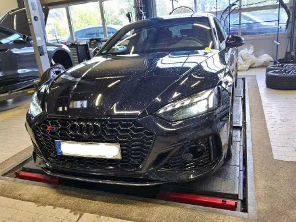 Audi RS5 Competition