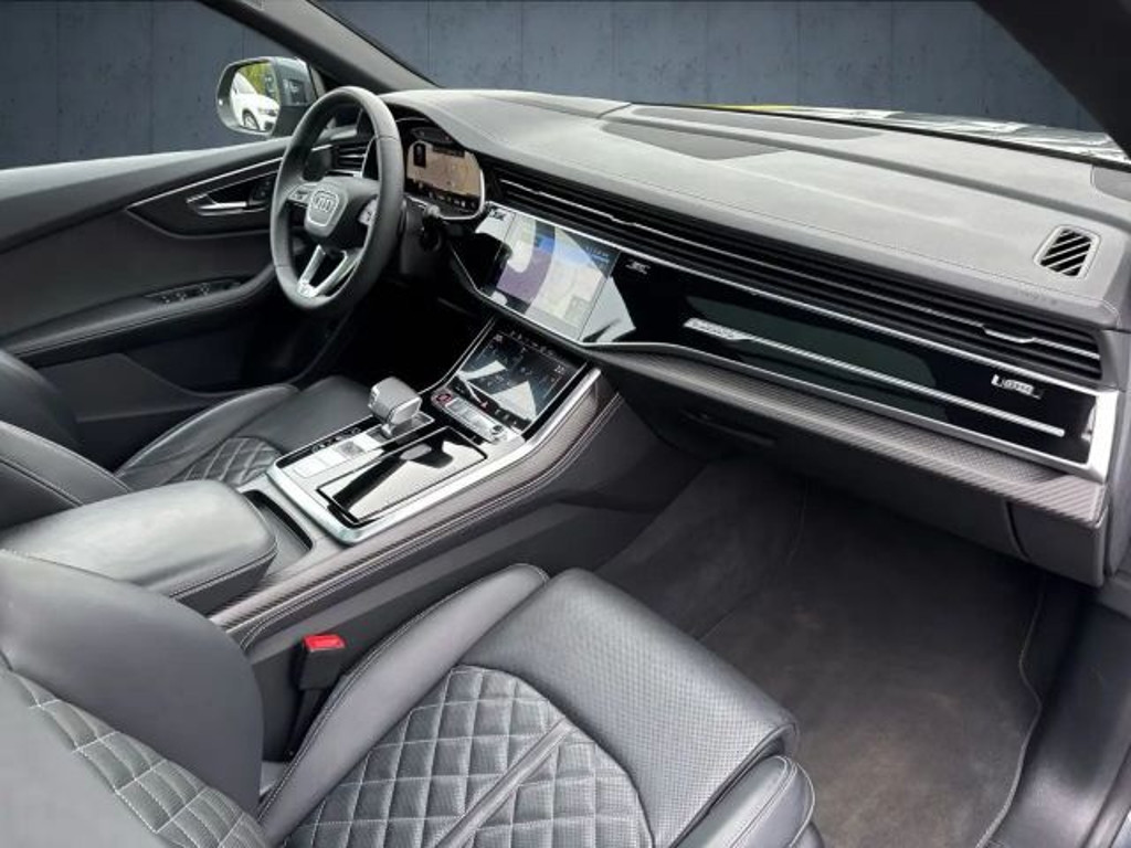 Audi SQ8