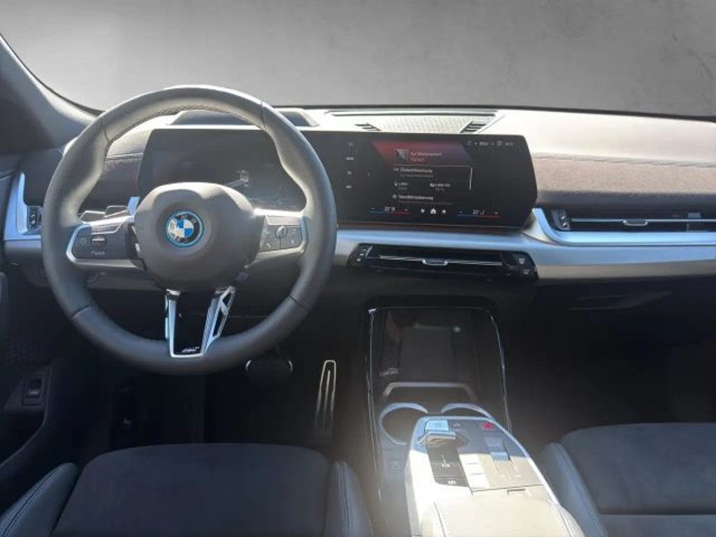 BMW iX2
