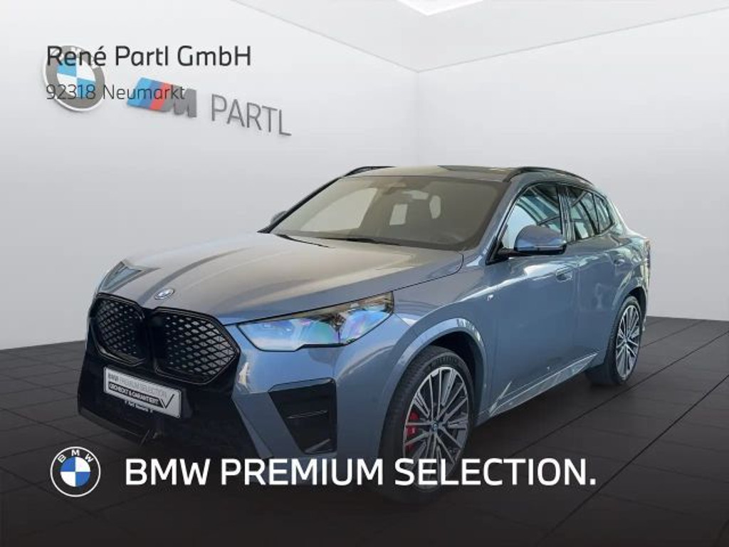 BMW iX2 xDrive30