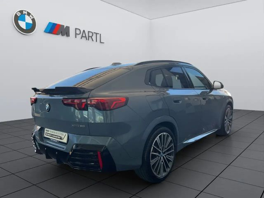 BMW iX2