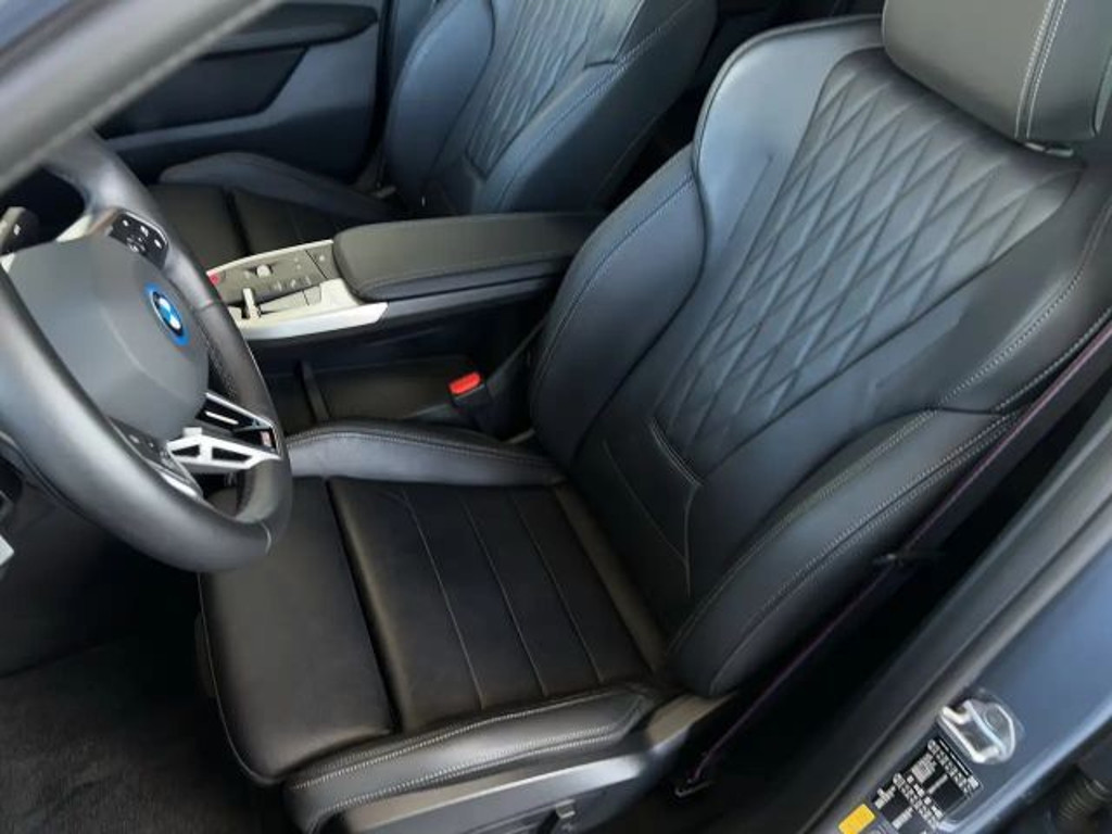 BMW iX2