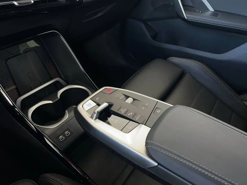 BMW iX2
