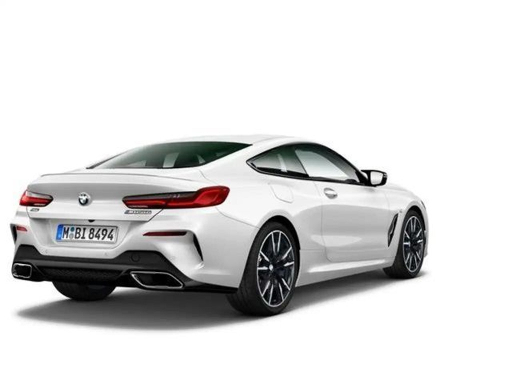 BMW M850