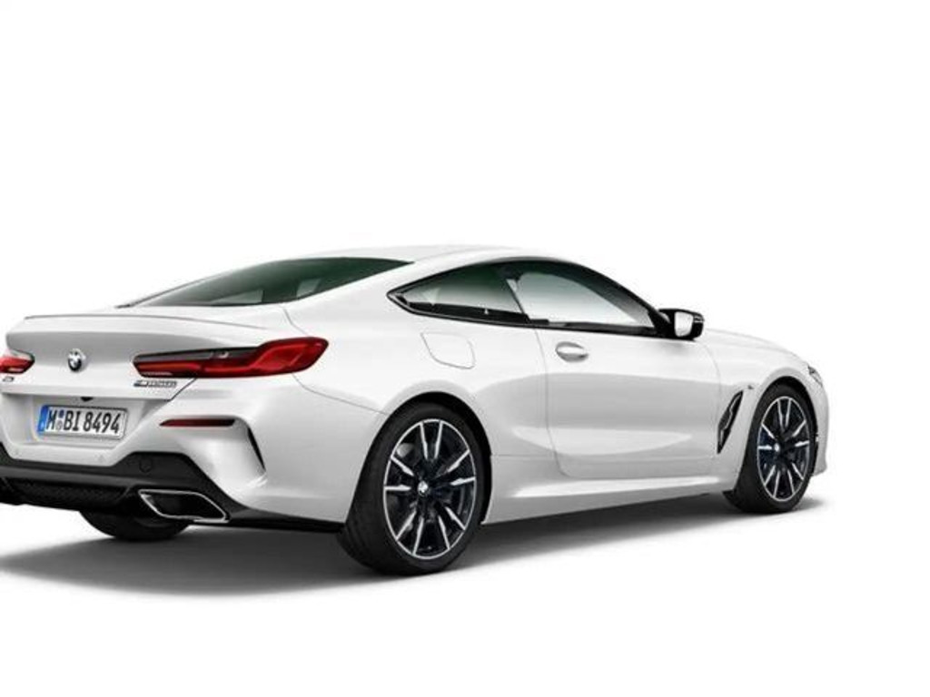 BMW M850