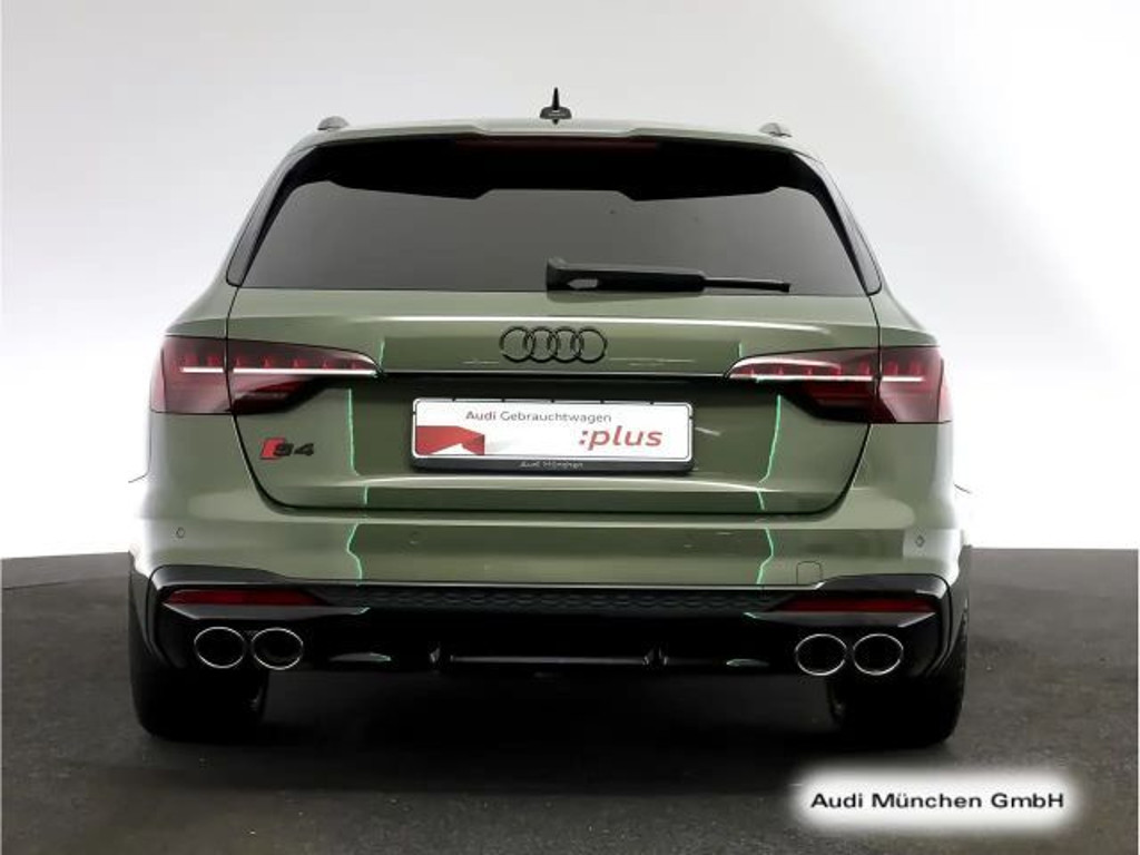 Audi S4