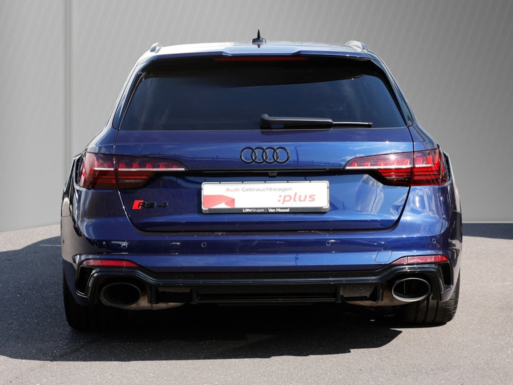 Audi RS4