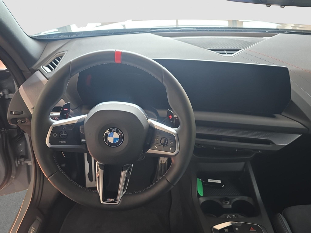 BMW M235