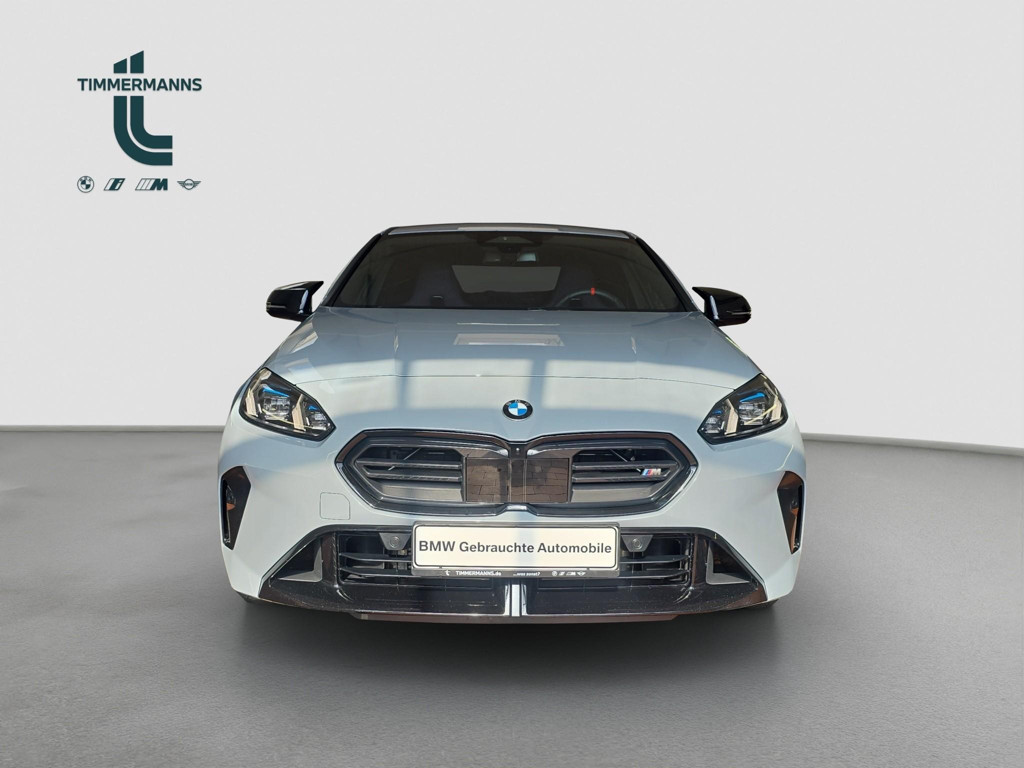 BMW M235