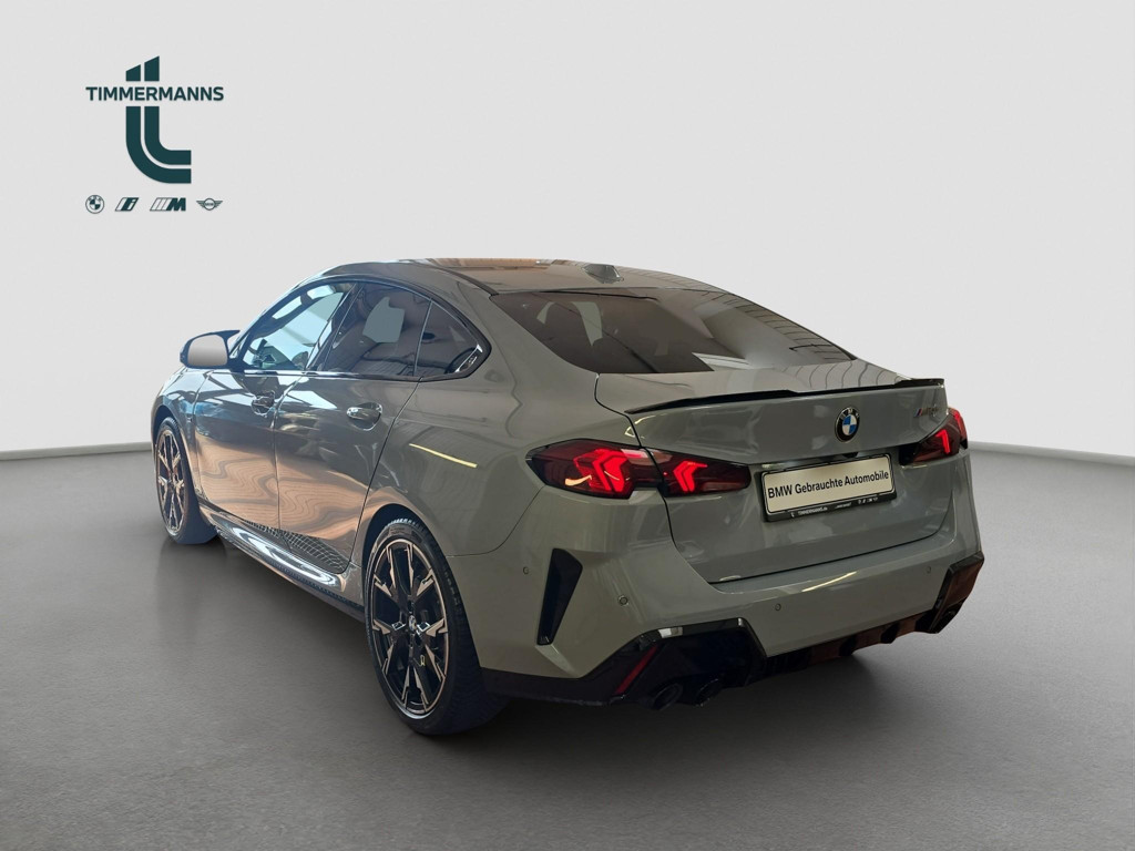 BMW M235