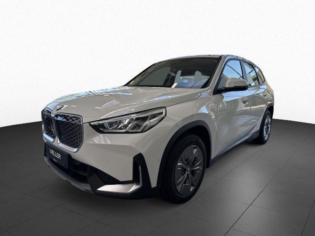 BMW iX1 xDrive30