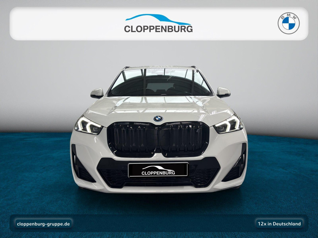 BMW iX1
