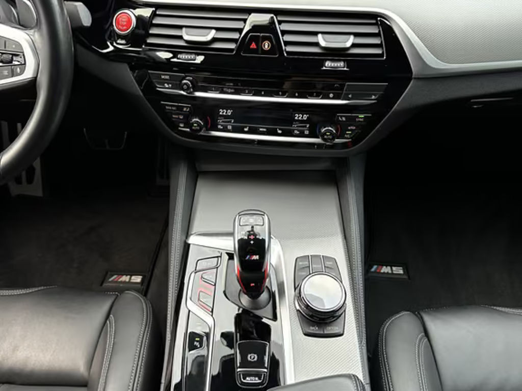 BMW M5