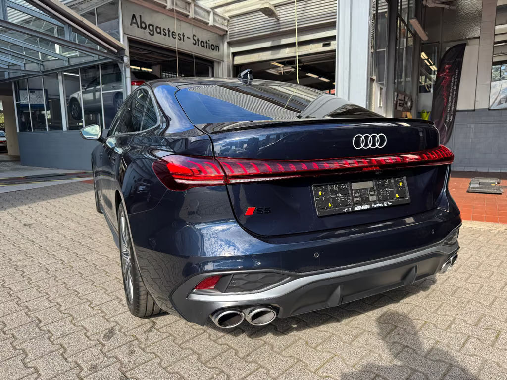 Audi S5