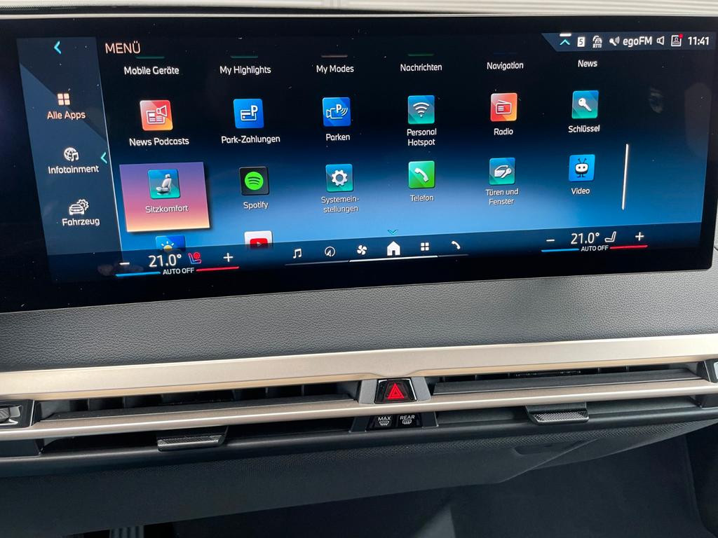 BMW iX