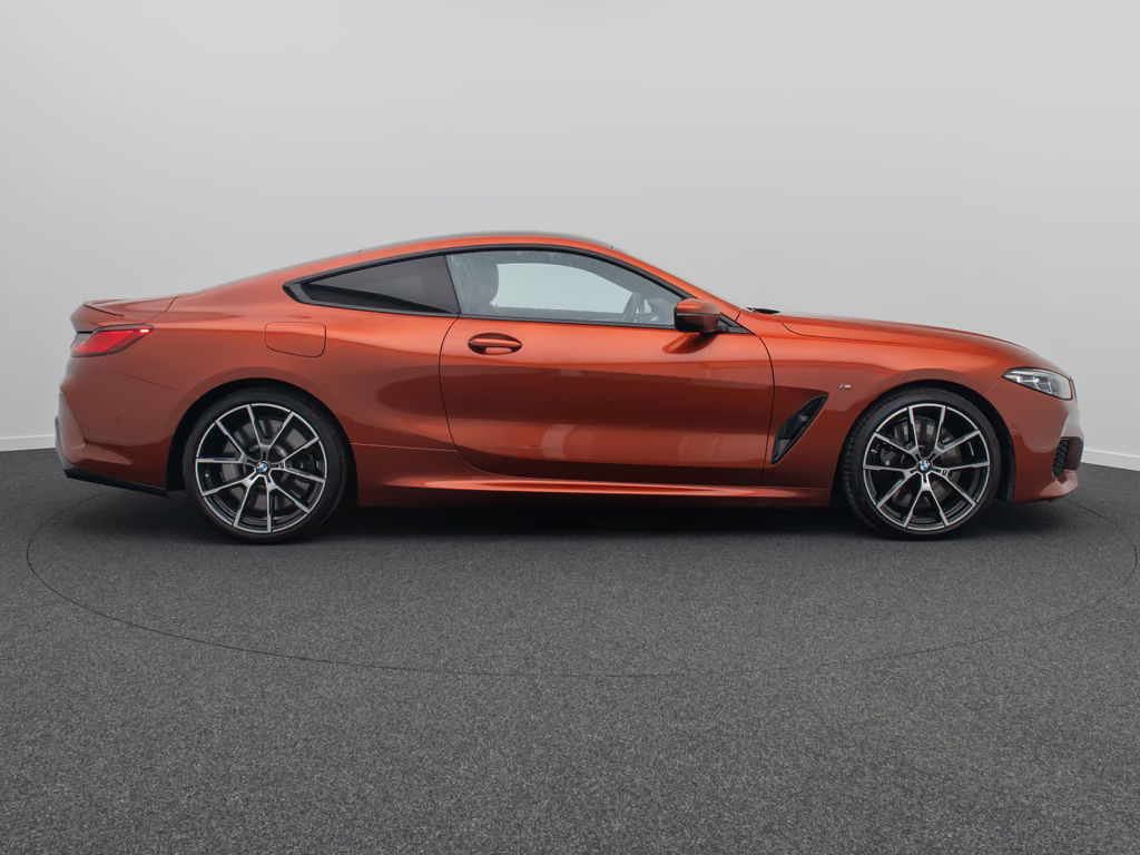 BMW M850