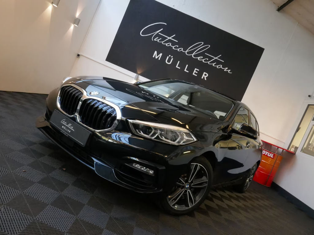 BMW 1 Serie 120 Sport Line Sedan 120i