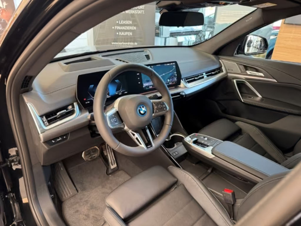 BMW iX2