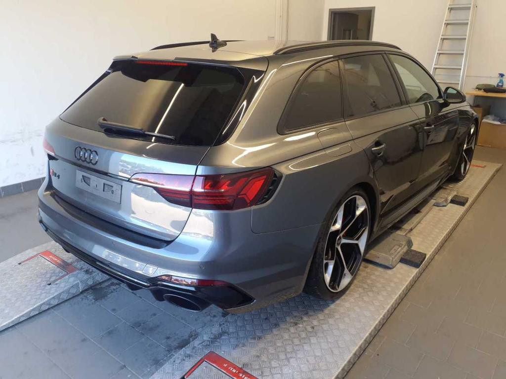 Audi RS4
