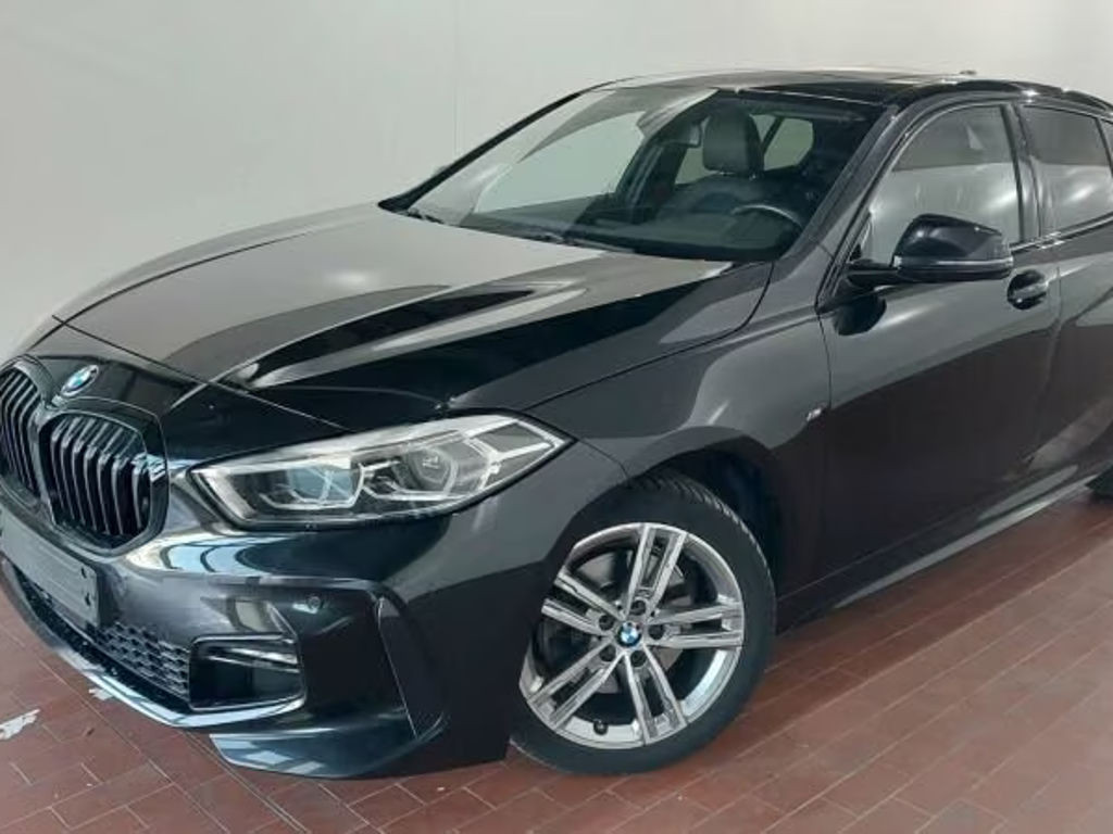 BMW 1 Serie 118 M-Sport Sedan 118i