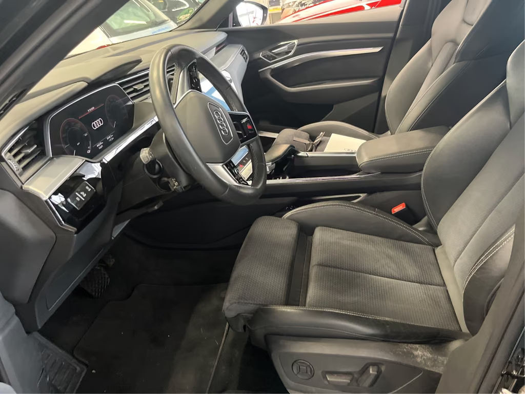 Audi e-tron