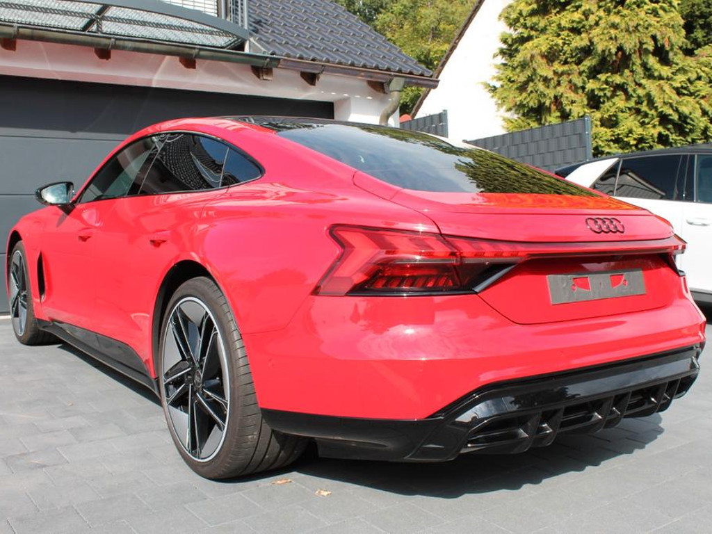Audi e-tron GT