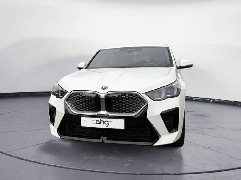 BMW iX2