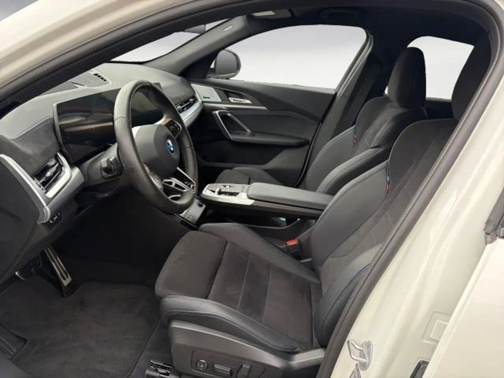 BMW iX2