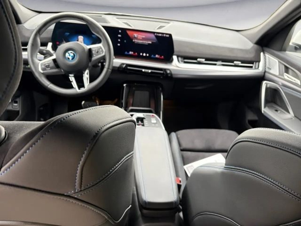 BMW iX2