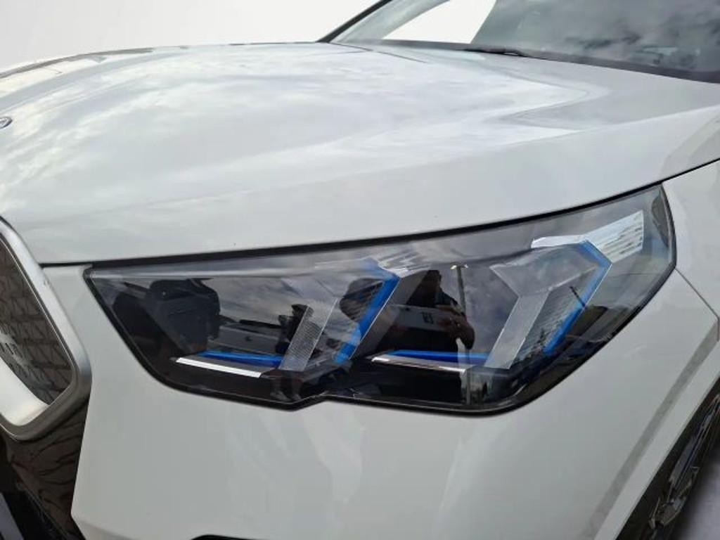 BMW iX2