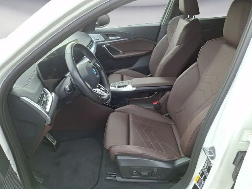 BMW iX2