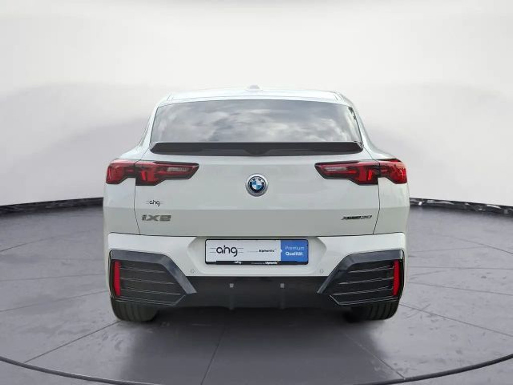 BMW iX2