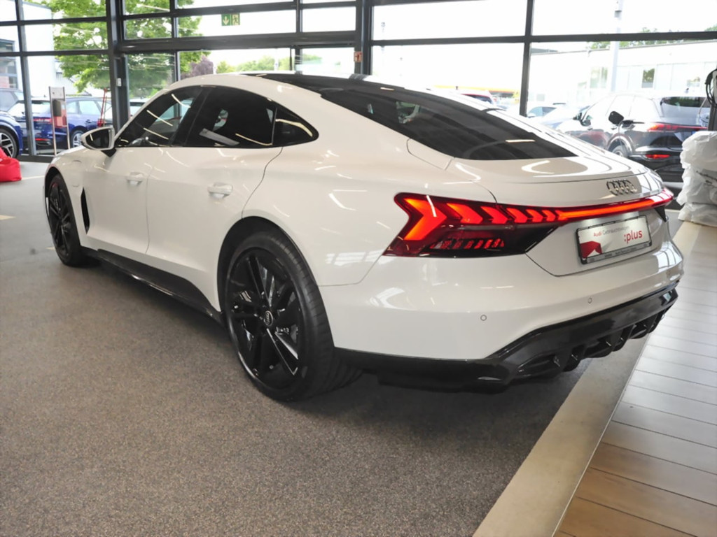Audi e-tron GT