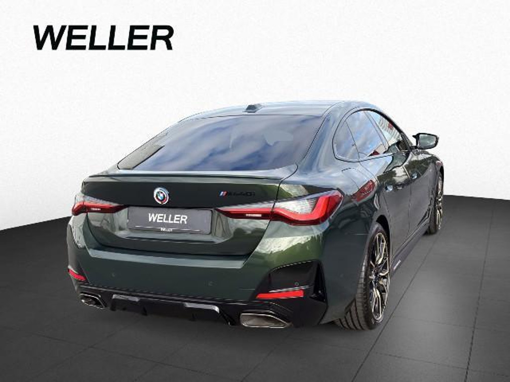 BMW M440