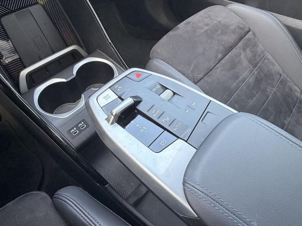 BMW iX1