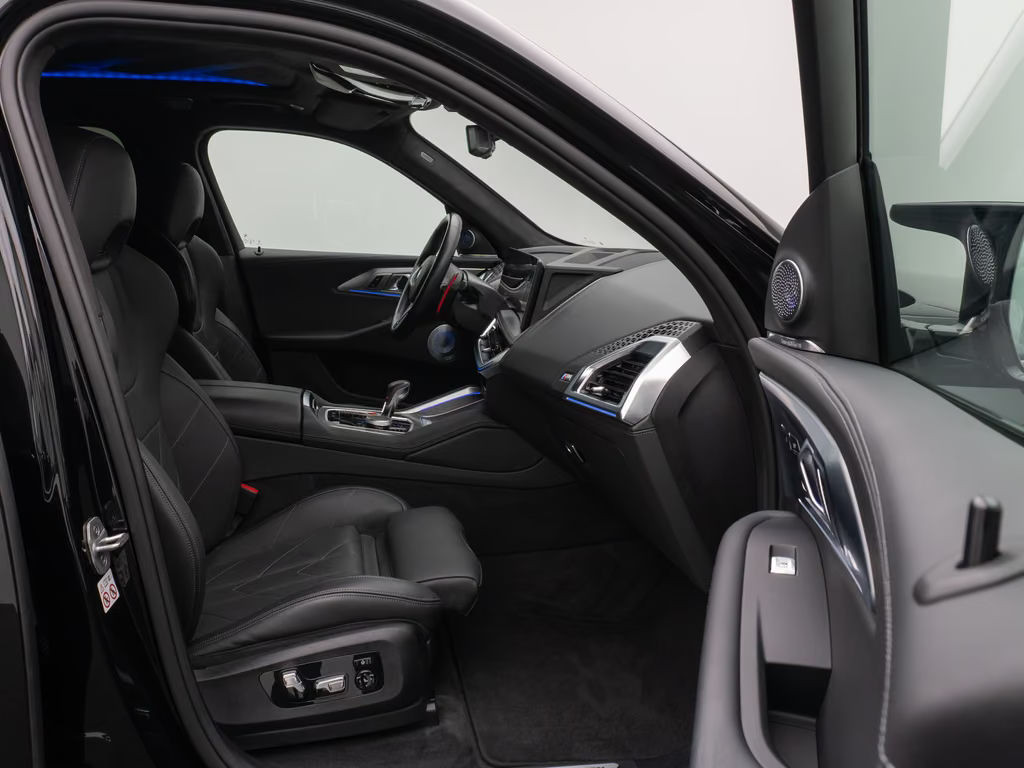 BMW XM