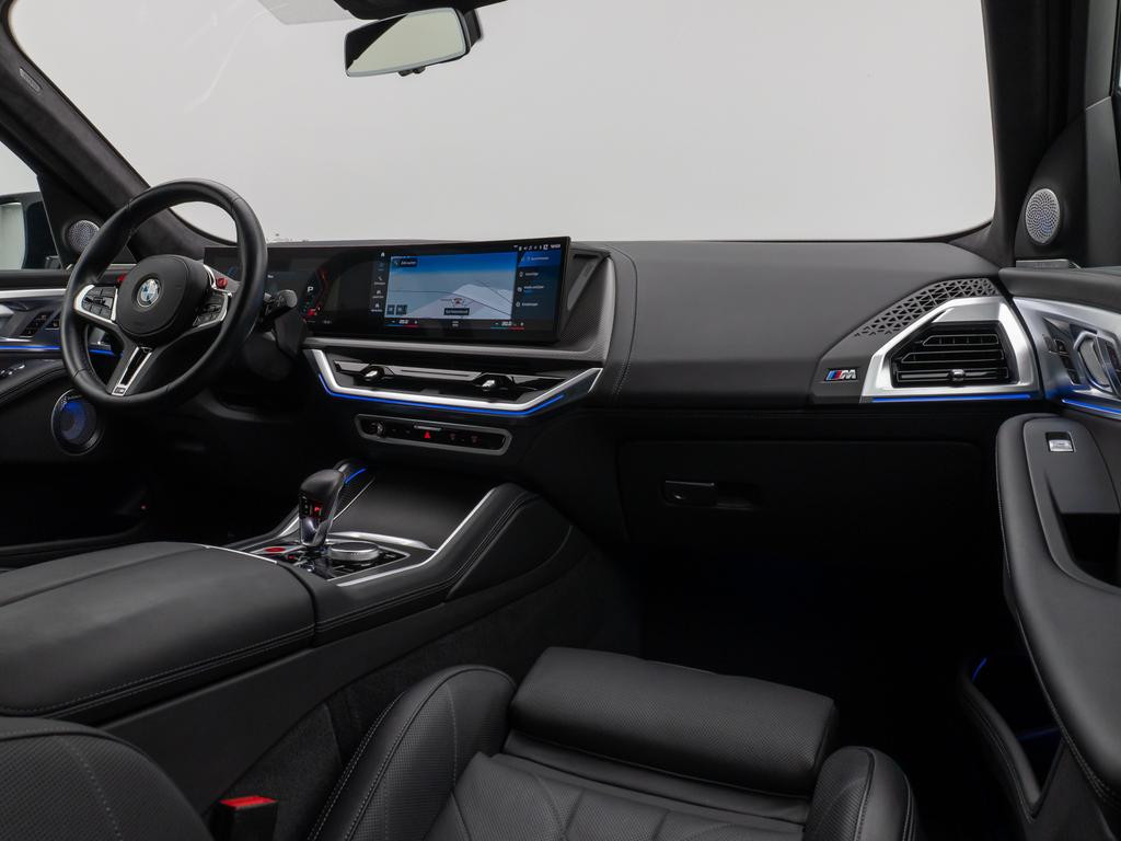BMW XM