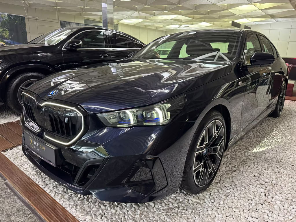 BMW i5 M-Sport Sedan
