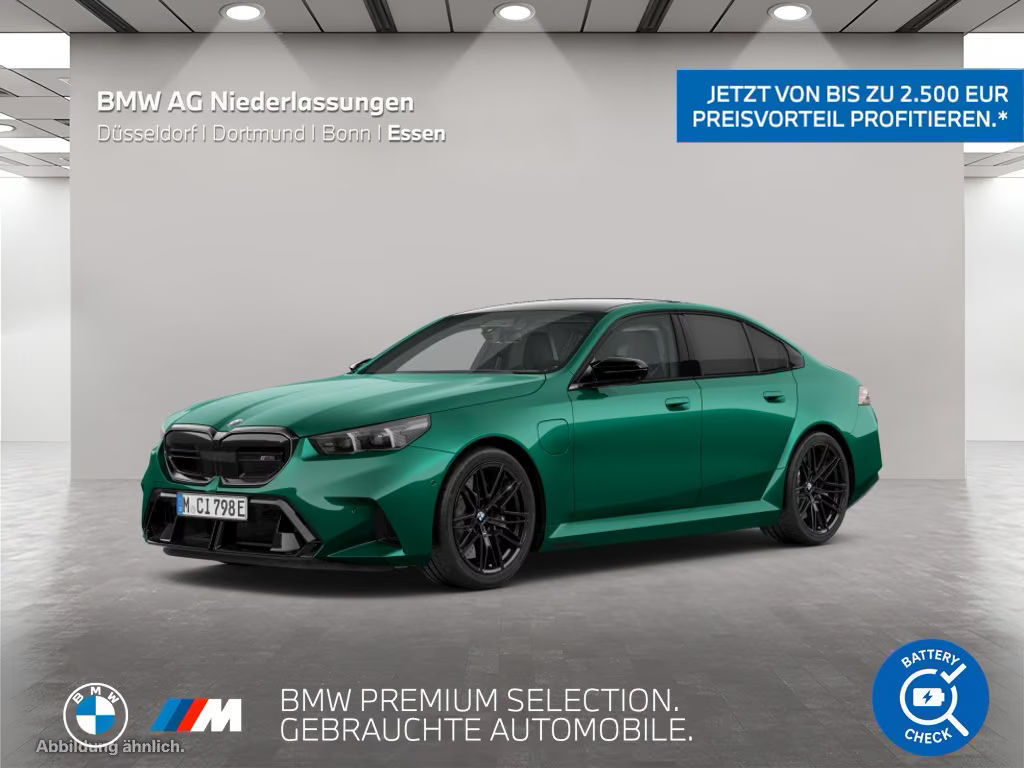 BMW M5 Sedan