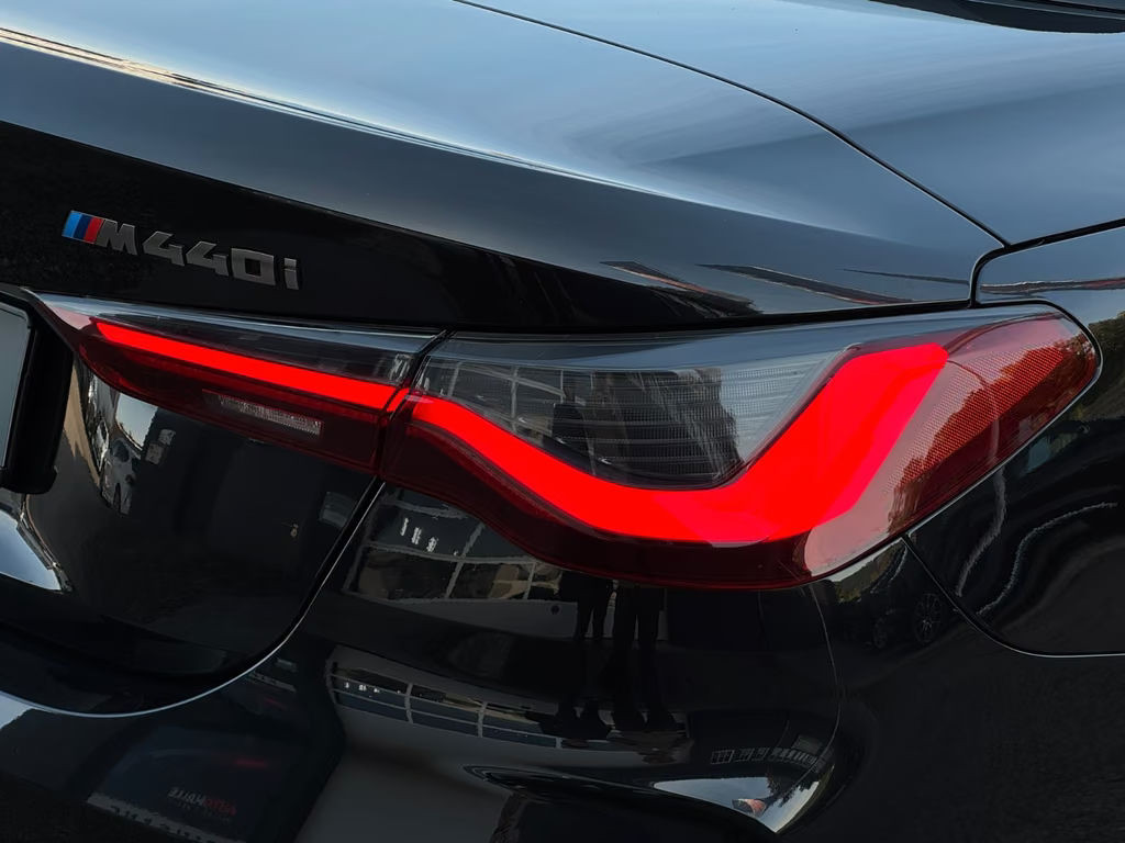 BMW M440