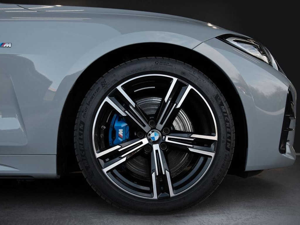 BMW M440