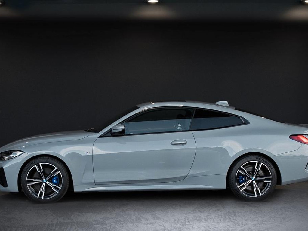BMW M440