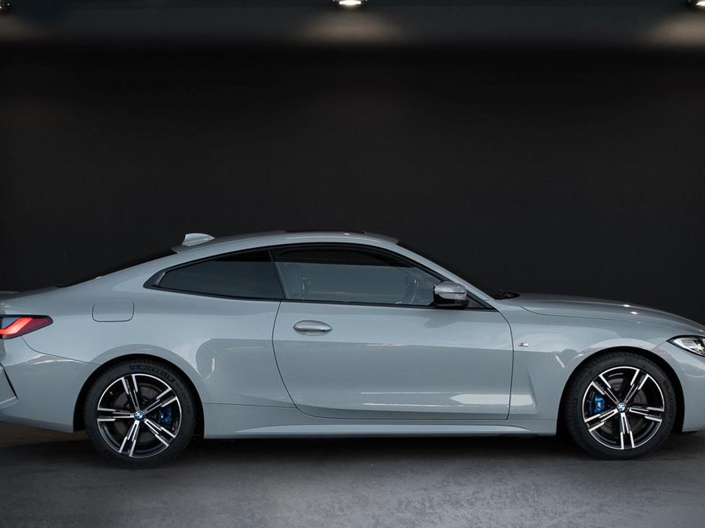 BMW M440