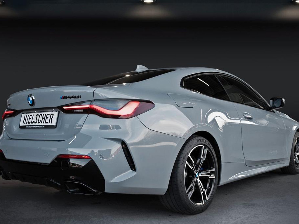 BMW M440