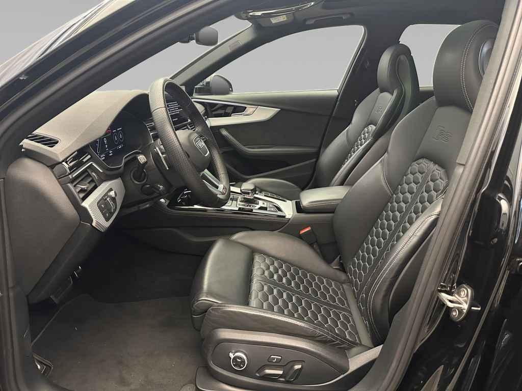 Audi RS4