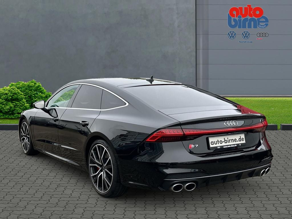 Audi S7